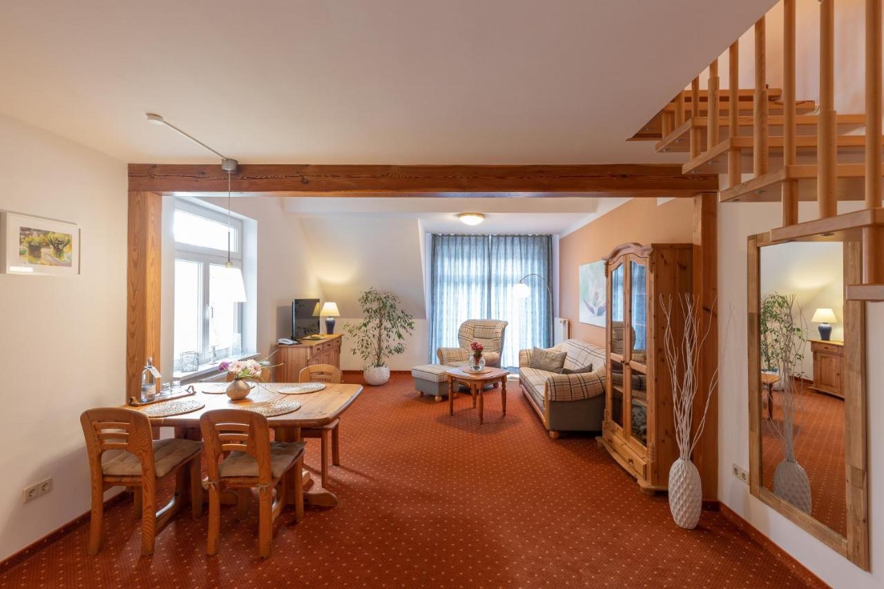 Seehotel Lindenhof لوشن المظهر الخارجي الصورة